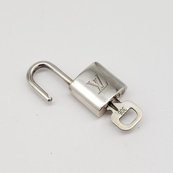 Authentic Louis Vuitton 1 Lock and 1 Key Silver Color - Picture 5 of 5